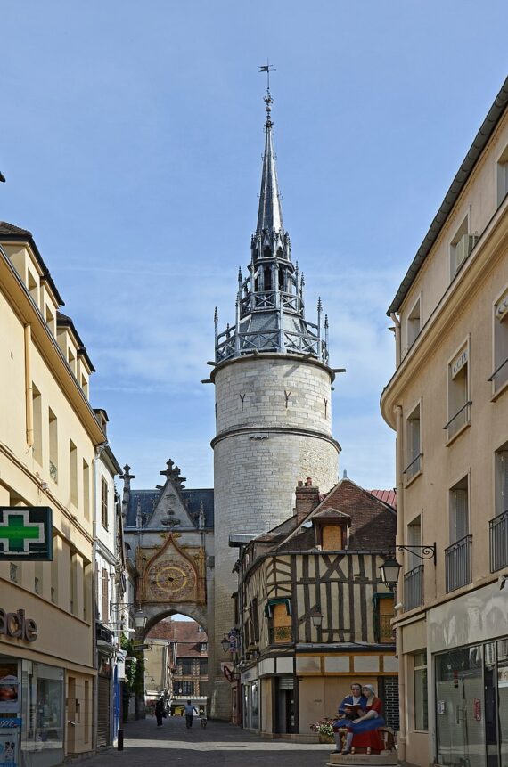 Visite de Auxerre avec un guide privé (1 à 10h)