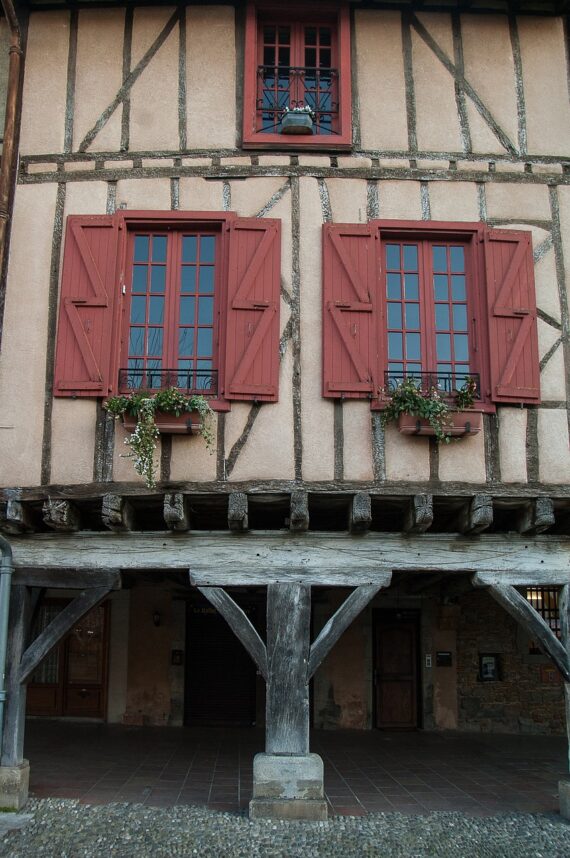 Visiter Mirepoix avec un guide privé